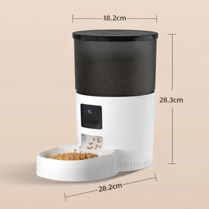 Distributeur automatique de croquettes connecté  avec camera et micro pour chat