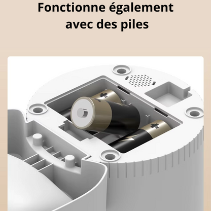 Distributeur automatique de croquettes connecté  avec camera et micro pour chat